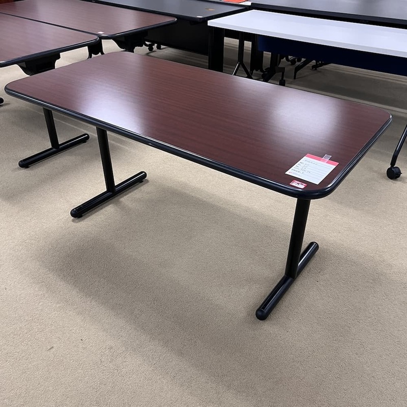 60″ x 30″ Kimball Mahogany and Black Training Table – Folding Legs Office Furniture Liquidations
