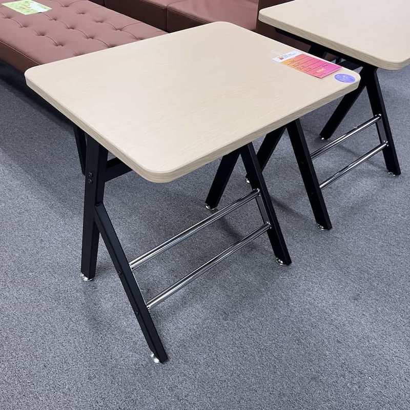26″ Vari Maple and Black Sit2Stand School Desk with Foot Rest Office Furniture Liquidations