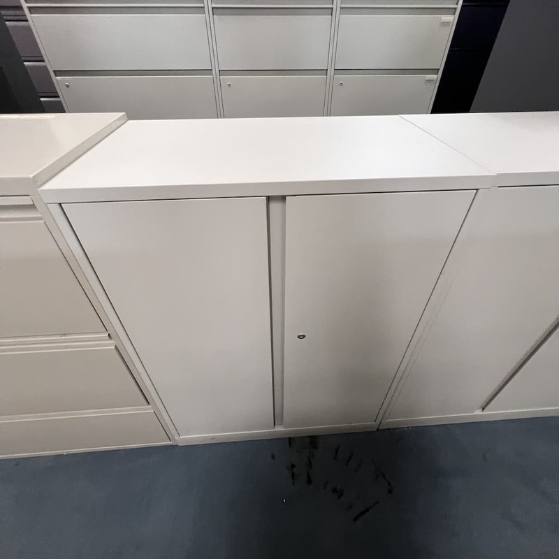 30″ W x 40″ H Steelcase Light Grey Metal 2 Door Storage Cabinet Office Furniture Liquidations