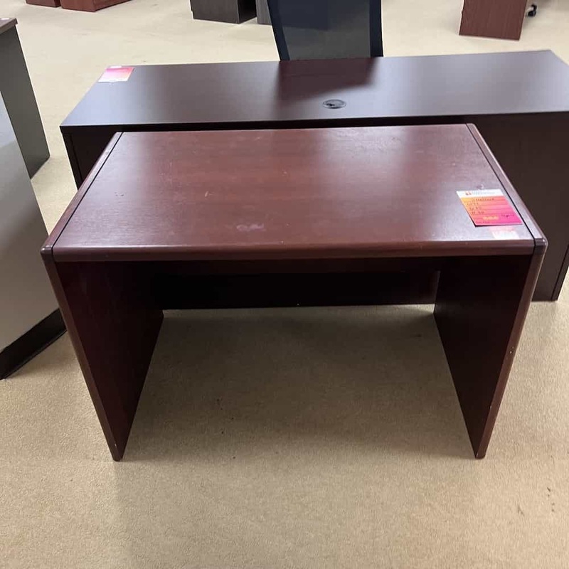 42″ x 25″ Steelcase Mahogany Desk Shell Office Furniture Liquidations