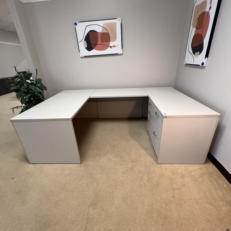 60″ x 96″ Steelcase Beige Laminate U-Desk – Right Return Office Furniture Liquidations
