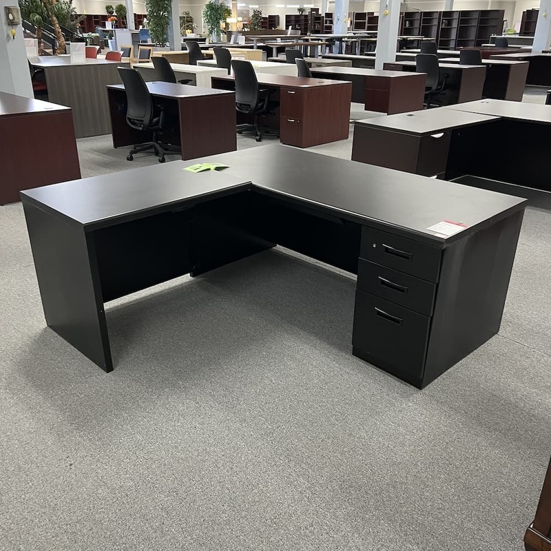 66″ x 66″ Steelcase Black Metal and Laminate L-Desk – Left Return Office Furniture Liquidations