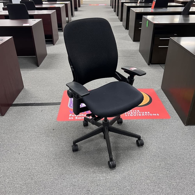 Black Upholstered Steelcase Leap V2 Mesh Back Ergonomic Task Chair Office Furniture Liquidations