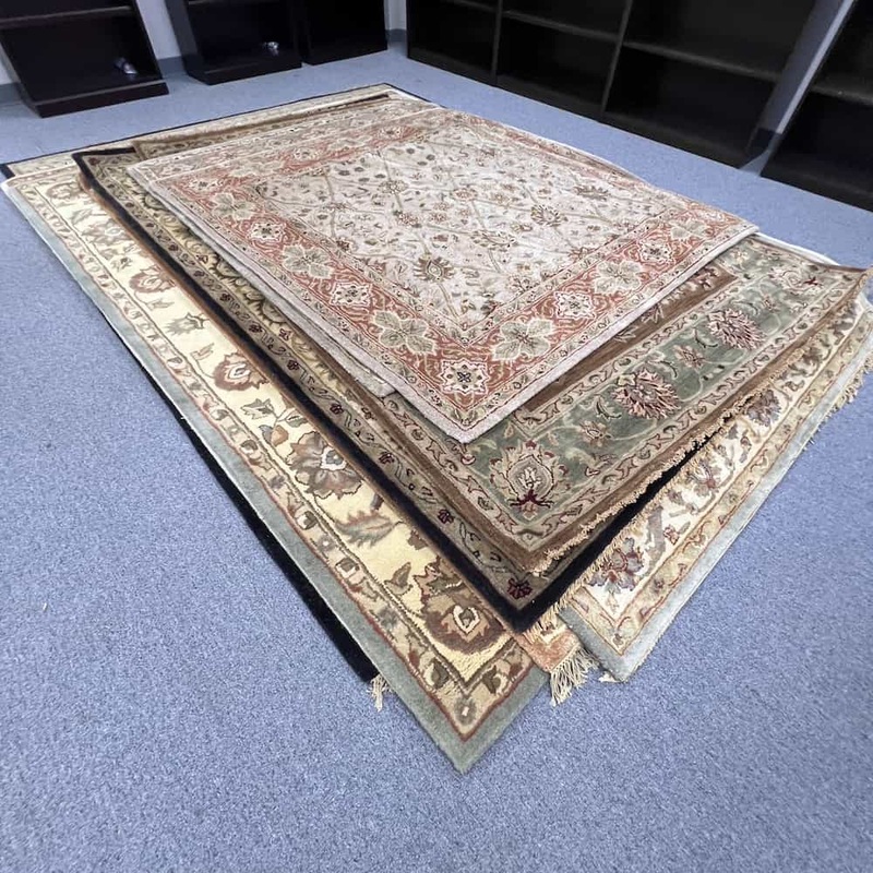 Various Traditional Hand Tufted Wool Rugs Office Furniture Liquidations