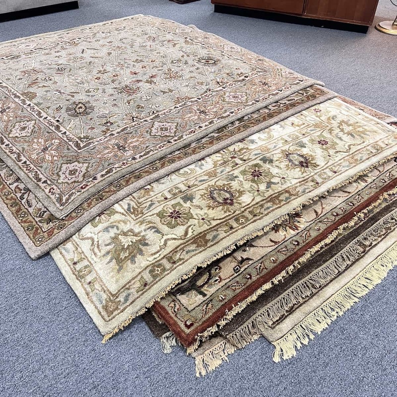 Medium Square/Rectangle New Zealand Hand Tufted Wool Rugs – Various Styles Office Furniture Liquidations