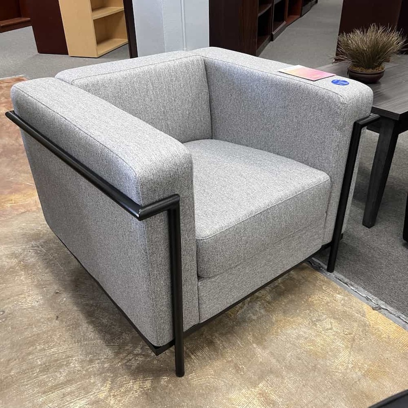 Grey and Black LC3 Le Corbusier Style Club Chair Office Furniture Liquidations
