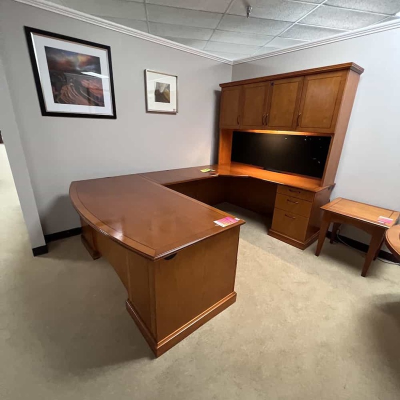 72″ DMI Honey Bowfront U-Desk with Hutch – Right Return Office Furniture Liquidations