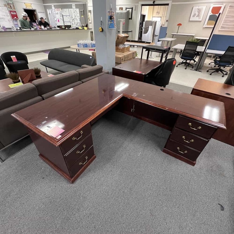 72″ Mahogany Traditional L-Desk with 2 Pedestals – Right Return Office Furniture Liquidations