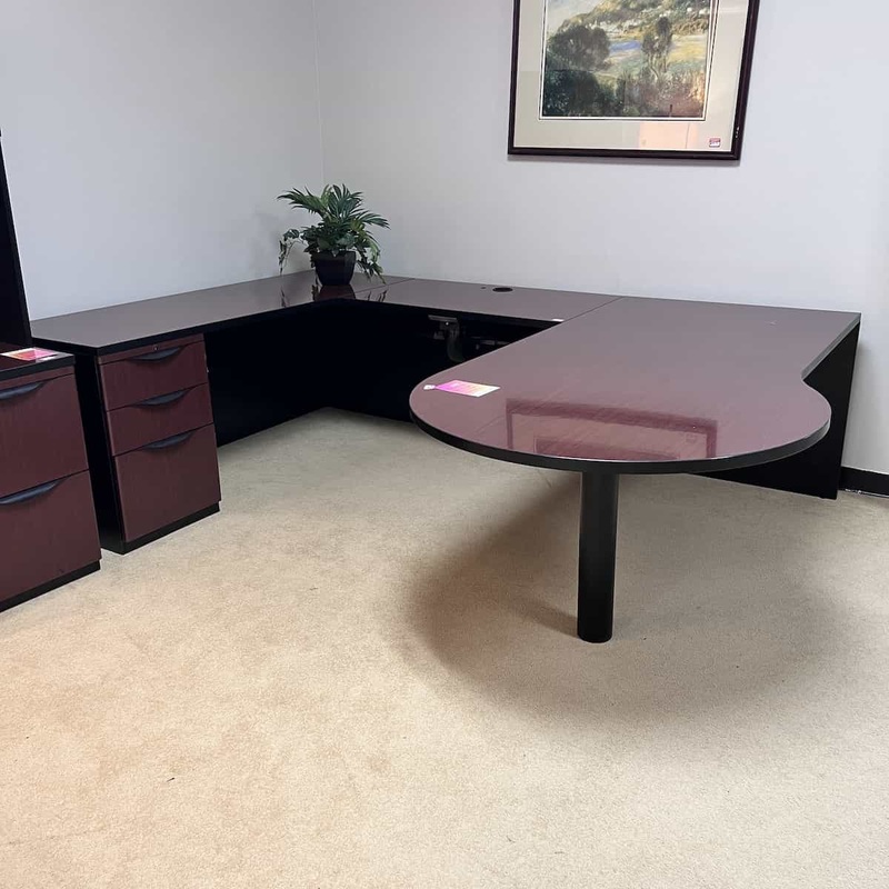 78″ Wide Mahogany/Black Bullet Nose U-Desk – Left Return Office Furniture Liquidations