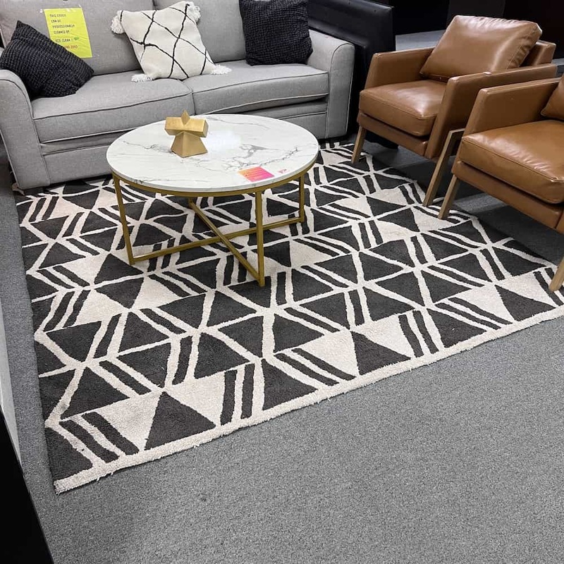 7 x 10 ft Black and White Contemporary Rug – Geometric Office Furniture Liquidations