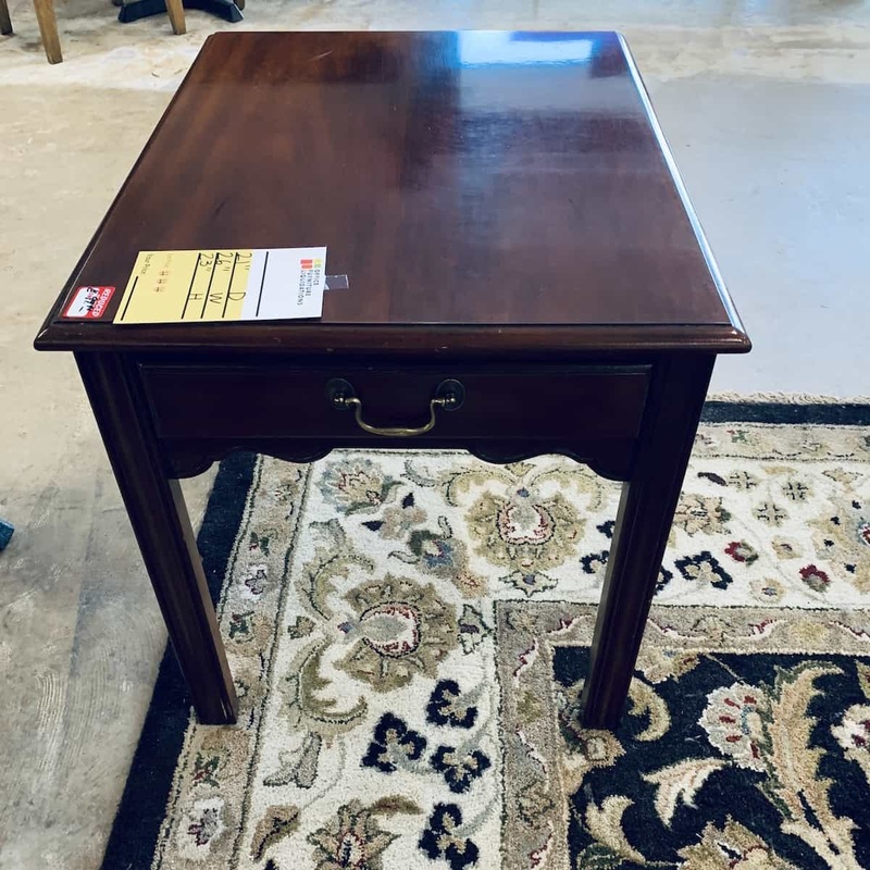 26″ Wide Mahogany/Gold Traditional with Center Drawer Office Furniture Liquidations