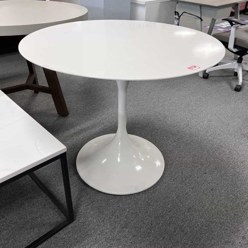 36″ White Metal Modern Tulip Style Dining Table Office Furniture Liquidations