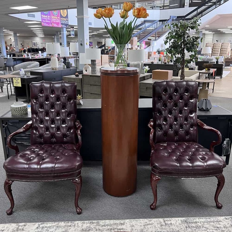49″ High Cherry Modern Cylindrical Pedestal Display Table Office Furniture Liquidations