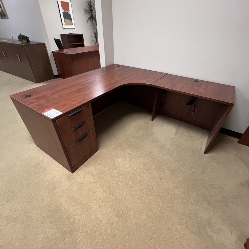 71″ x 78″ Cherry Laminate L-Desk with Single Pedestal – Right Return Office Furniture Liquidations