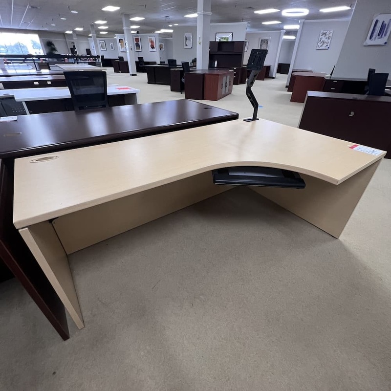 72″ x 42″ Teknion Maple Laminate Pork Chop L-Desk with Single Monitor Arm – Right Return Office Furniture Liquidations