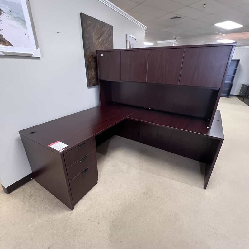 66″ x 78″ Mahogany L-Desk with Hutch and 1 Pedestal File – Right Return Office Furniture Liquidations