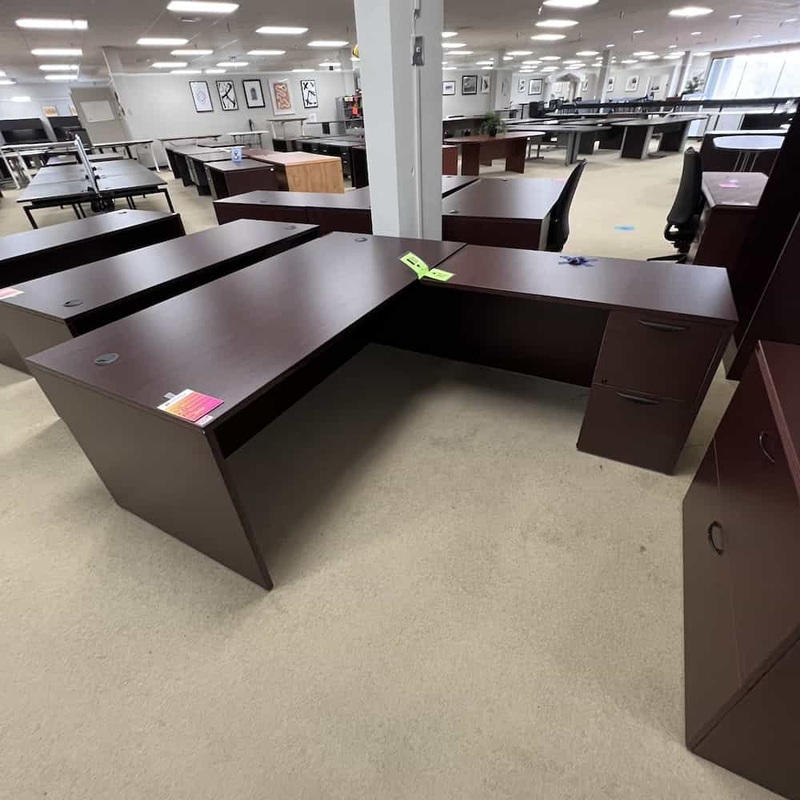 71″ Mahogany and Black L-Desk with Single Pedestal – Right Return Office Furniture Liquidations