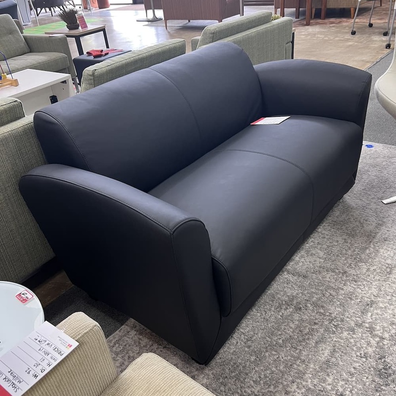 55″ OfficeSource Manhattan Black Leather Contemporary Loveseat Sofa Office Furniture Liquidations