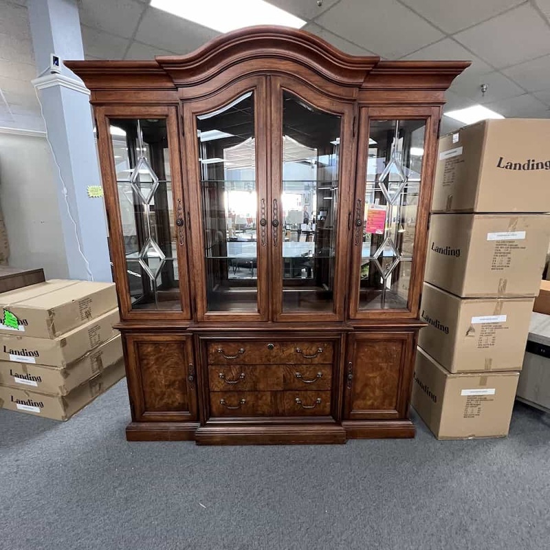 73″ Thomasville Walnut Vintage Dining Buffet with Hutch Office Furniture Liquidations
