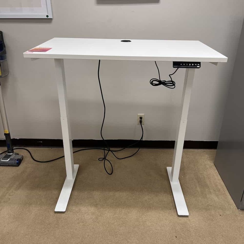 42″ x 24″ White Height Adjustable Programmable Electric Standing Desk Office Furniture Liquidations