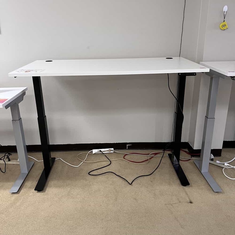 60″ x 30″ White and Black Height Adjustable Programmable Electric Standing Desk Office Furniture Liquidations
