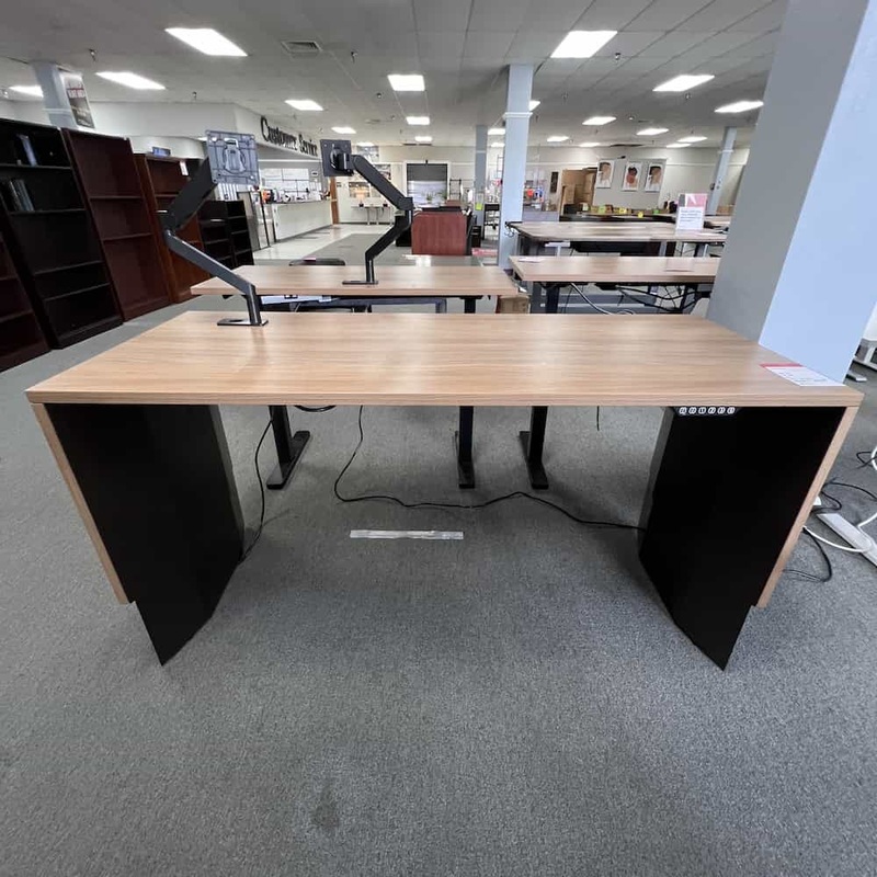 71″ x 29″ Teknion Walnut and Brown Height Adjustable Electric Standing Desk with Glass Privacy Panel Office Furniture Liquidations