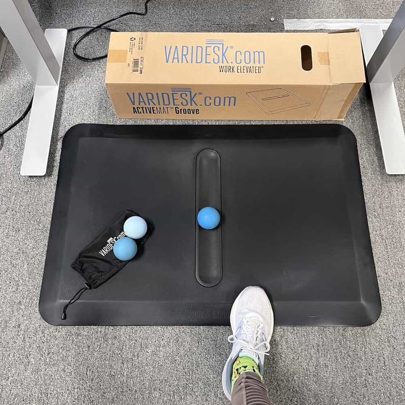VariDesk Black ActiveMat Groove and Anti-Fatigue Mat for Standing Desks Office Furniture Liquidations